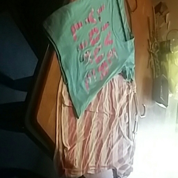 2 American Eagle Shirts - Picture 4 of 4